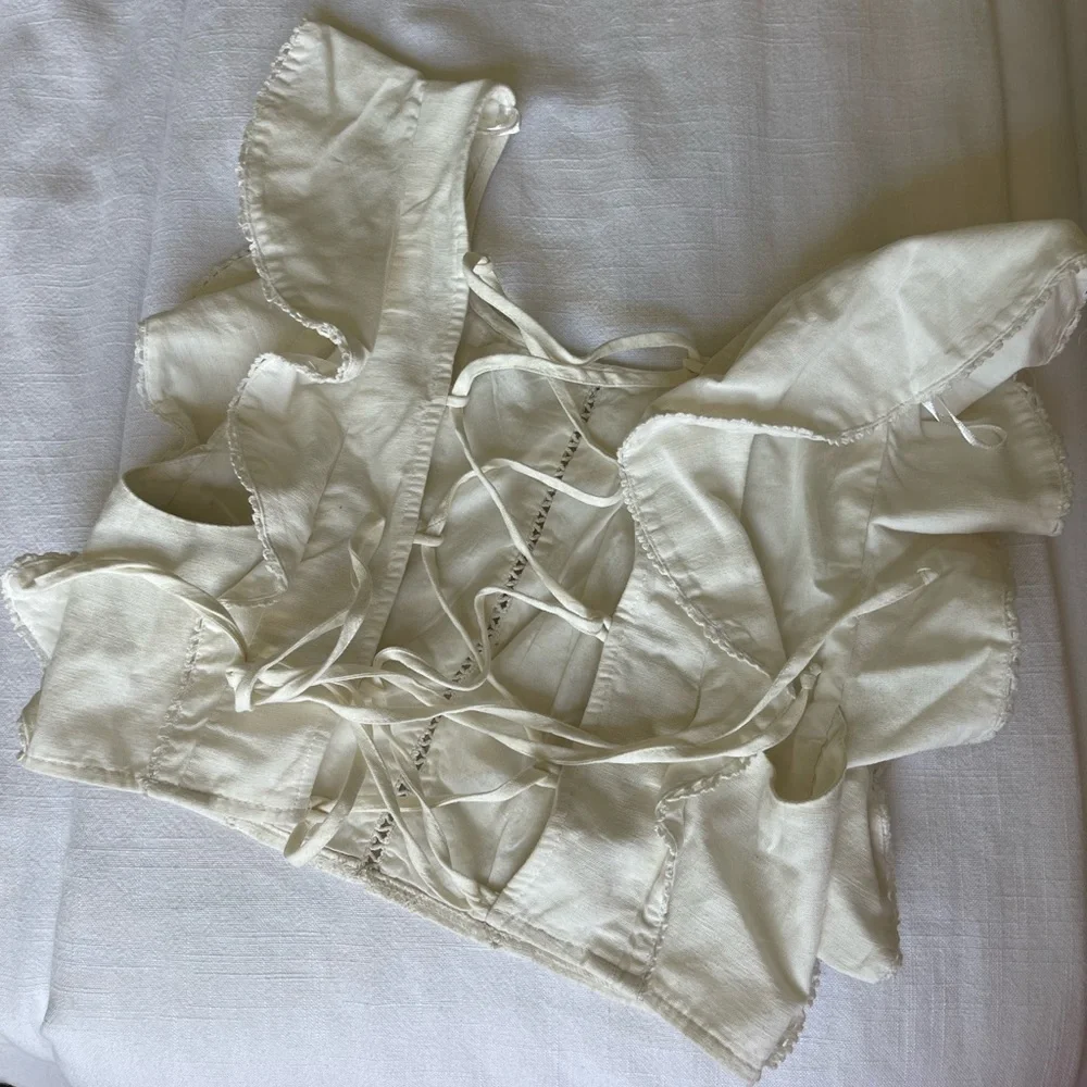 Zara - Ruffle Sleeve Top - Picture 4 of 6